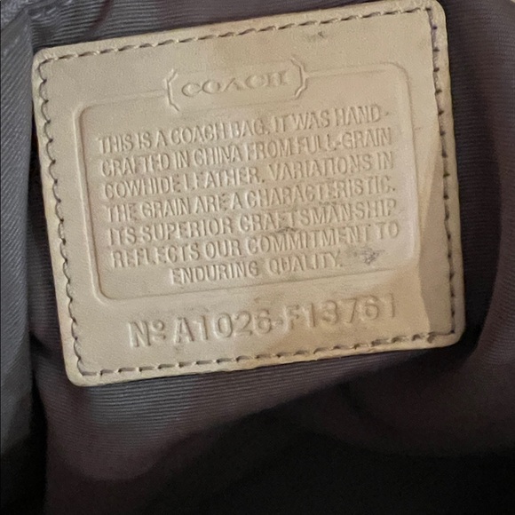 Coach Vintage East West Gallery Yellow Patent Leather Tote Bag. GUC. - Picture 2 of 15